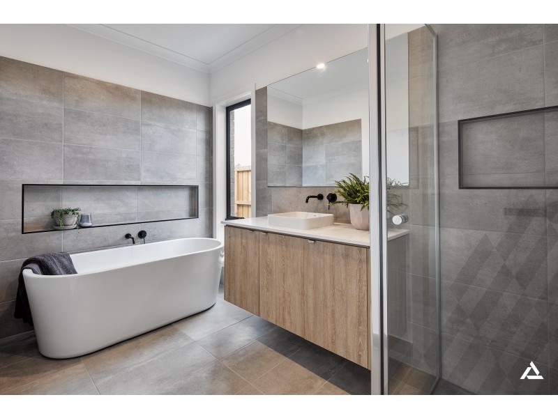 130 Twin Ranges Drive, Warragul VIC 3820