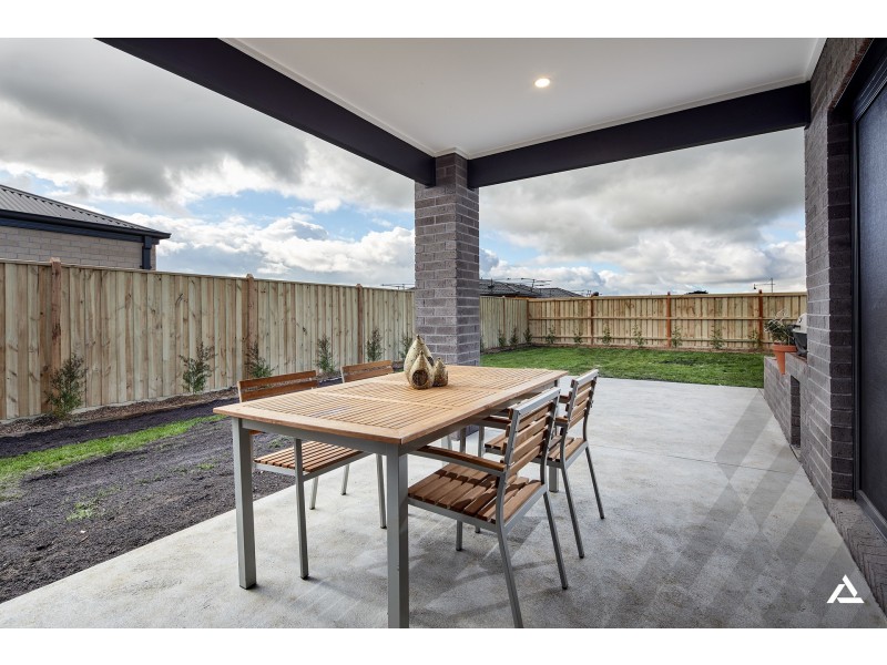 130 Twin Ranges Drive, Warragul VIC 3820