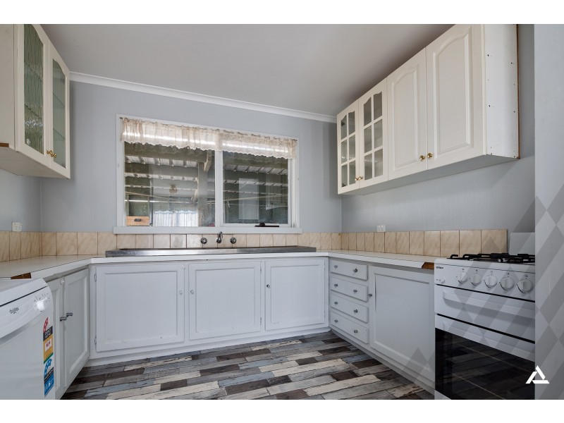 16 Lampard Road, Drouin VIC 3818