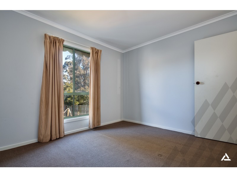 16 Lampard Road, Drouin VIC 3818