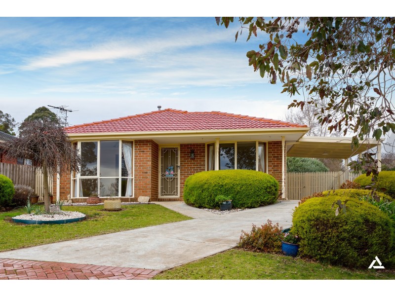6 Flax Mill Close, Drouin VIC 3818