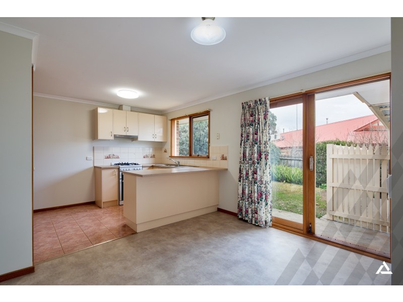 6 Flax Mill Close, Drouin VIC 3818