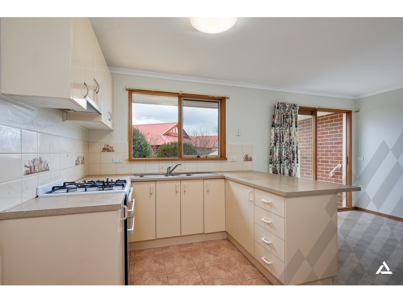 6 Flax Mill Close, Drouin VIC 3818