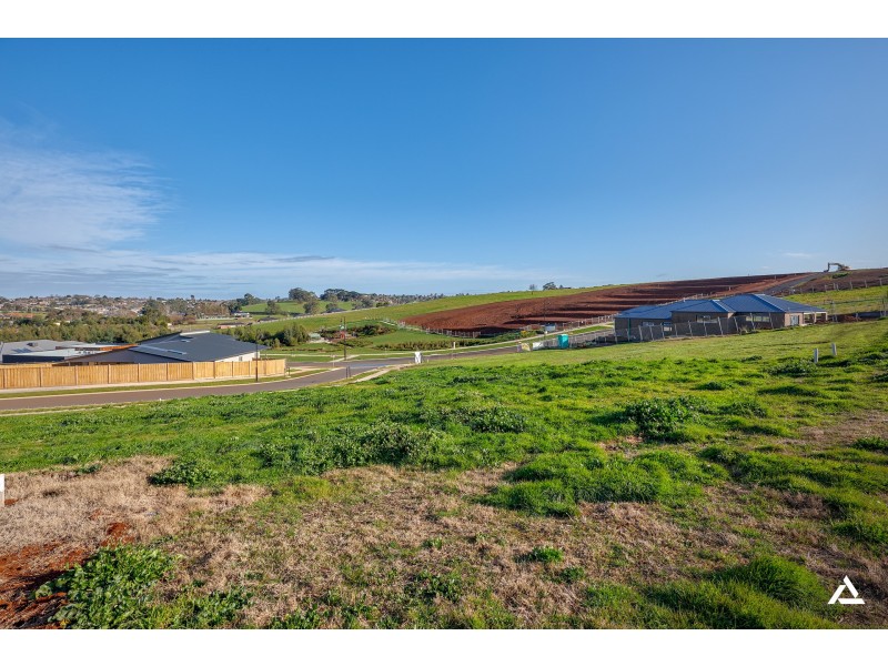1 Sheoak Street, Warragul VIC 3820