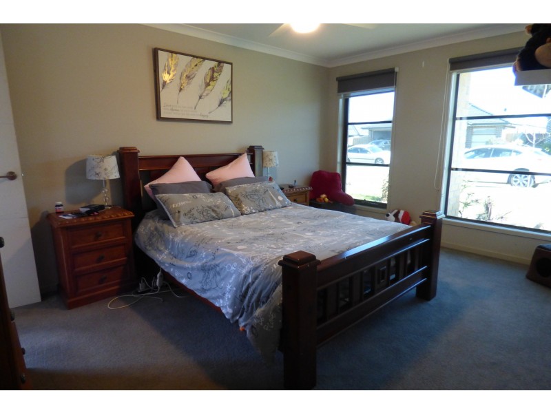6 Ashdown Drive, Warragul VIC 3820