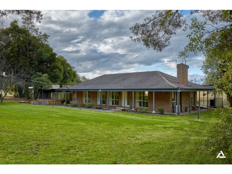 815 Main South Road, Drouin South VIC 3818