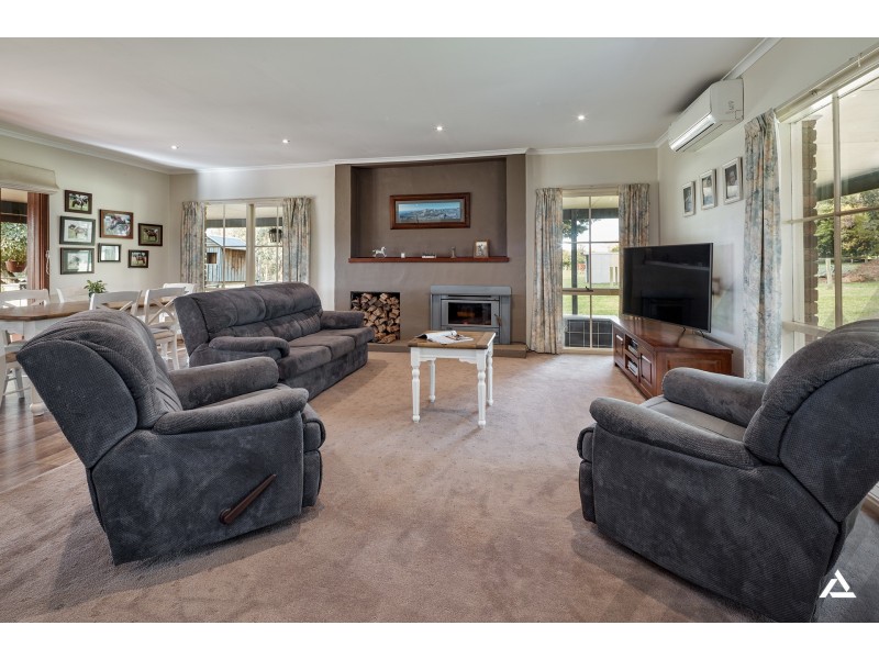 815 Main South Road, Drouin South VIC 3818