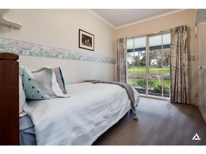 815 Main South Road, Drouin South VIC 3818