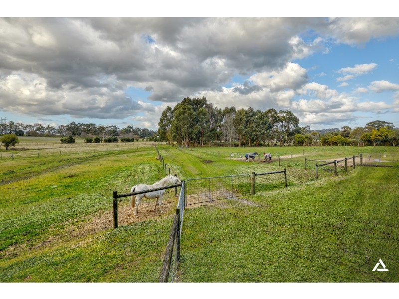 815 Main South Road, Drouin South VIC 3818