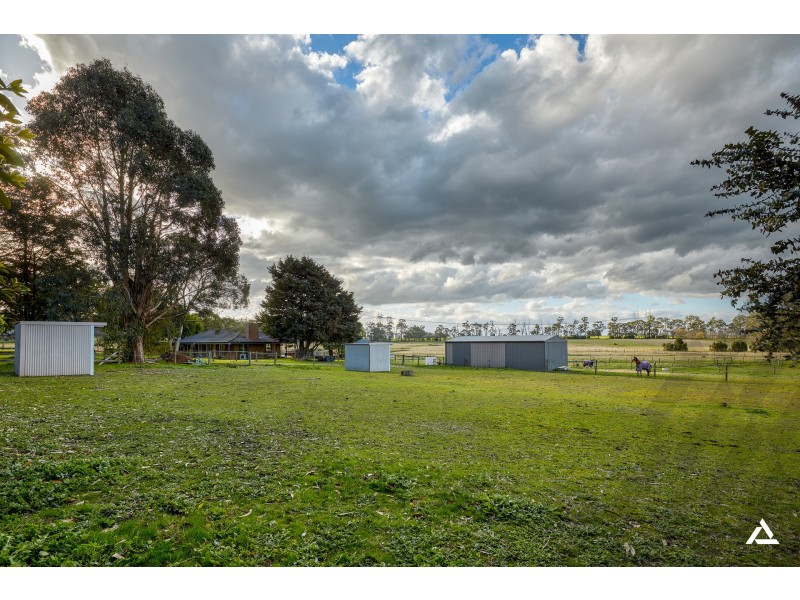 815 Main South Road, Drouin South VIC 3818