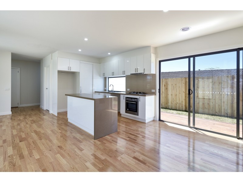 1/127 Albert Road, Warragul VIC 3820