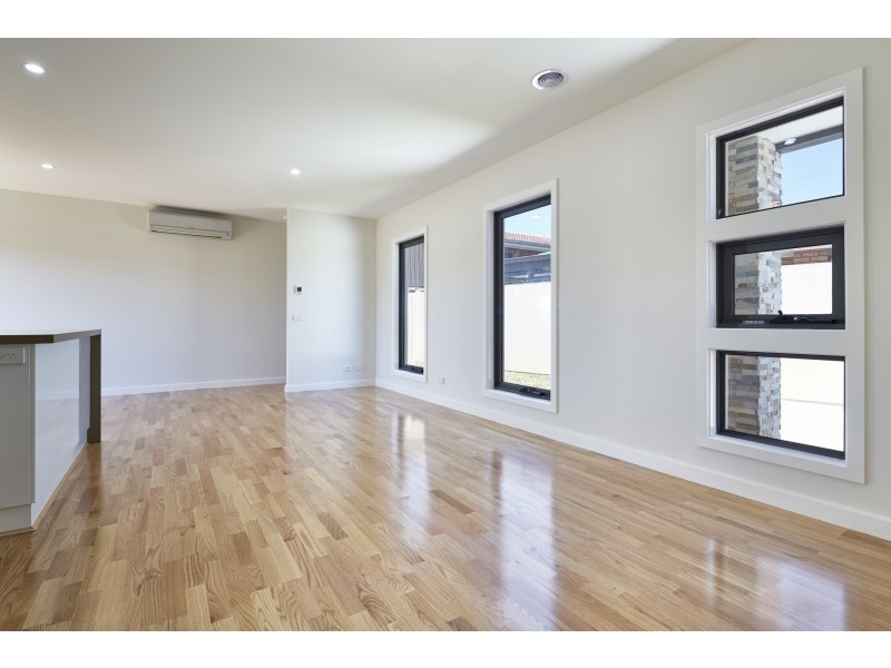 1/127 Albert Road, Warragul VIC 3820