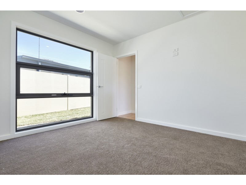 1/127 Albert Road, Warragul VIC 3820