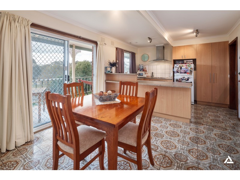 30 Archibald Crescent, Warragul VIC 3820