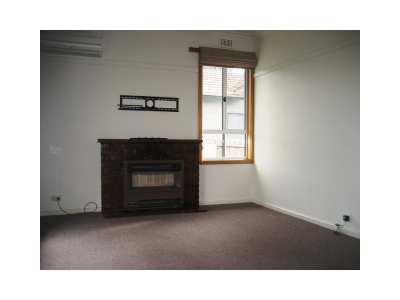 15 Pioneer Street, Warragul VIC 3820