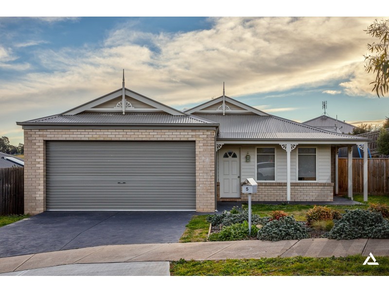 5 Ajax Street, Drouin VIC 3818