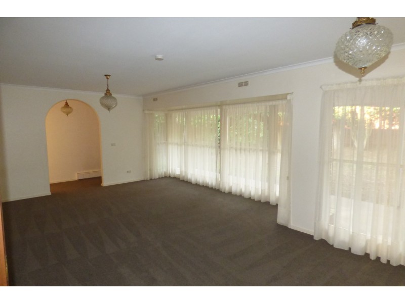 77 Brandy Creek Road, Warragul VIC 3820