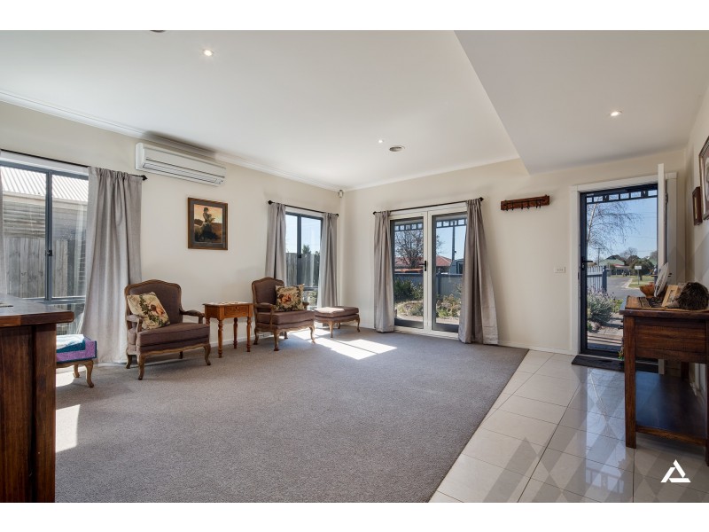15 Loch Street, Yarragon VIC 3823