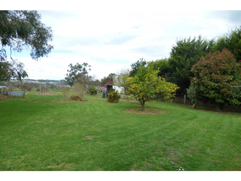 75 Gardner And Holman Road, Drouin VIC 3818