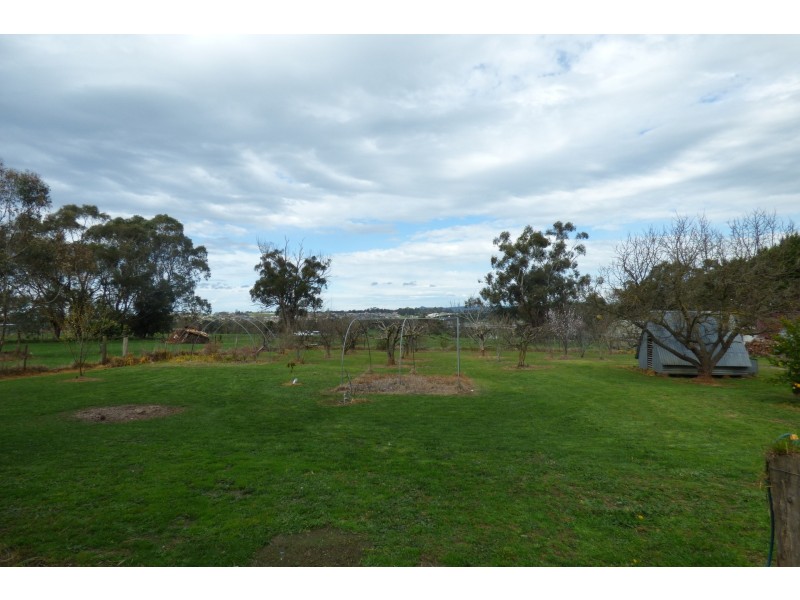 75 Gardner And Holman Road, Drouin VIC 3818