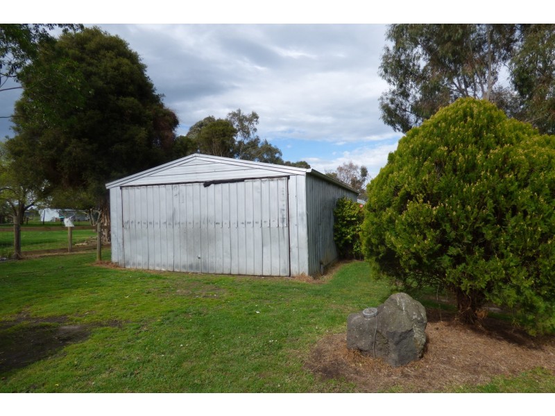 75 Gardner And Holman Road, Drouin VIC 3818