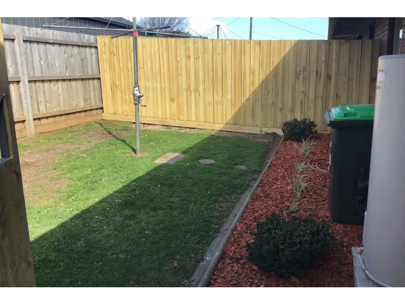 1/43 Lampard Road, Drouin VIC 3818