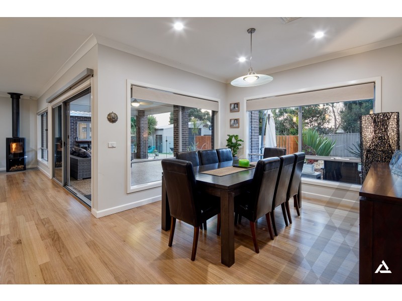 38 Cason Crescent, Warragul VIC 3820