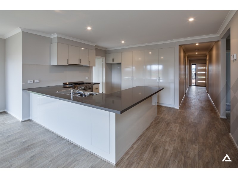 56 Sheoak Street, Warragul VIC 3820