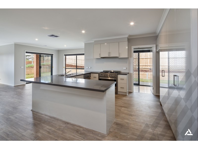 56 Sheoak Street, Warragul VIC 3820