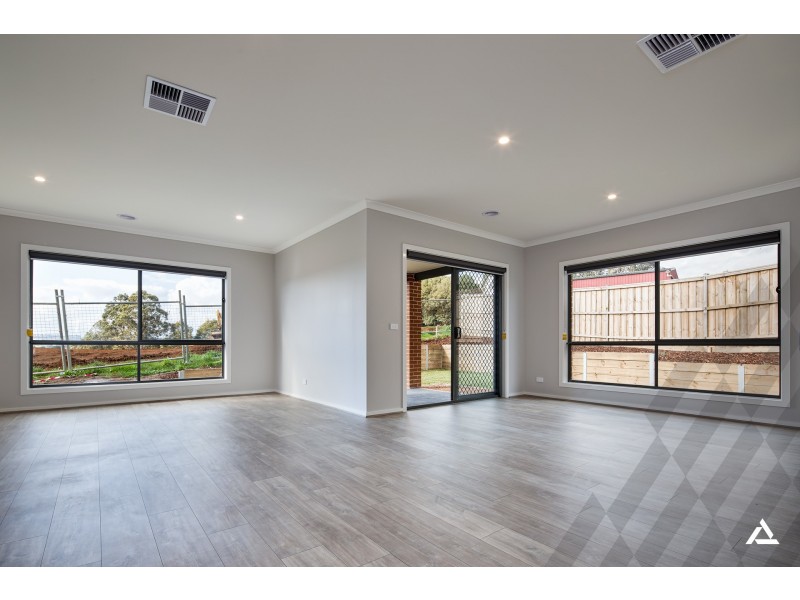 56 Sheoak Street, Warragul VIC 3820