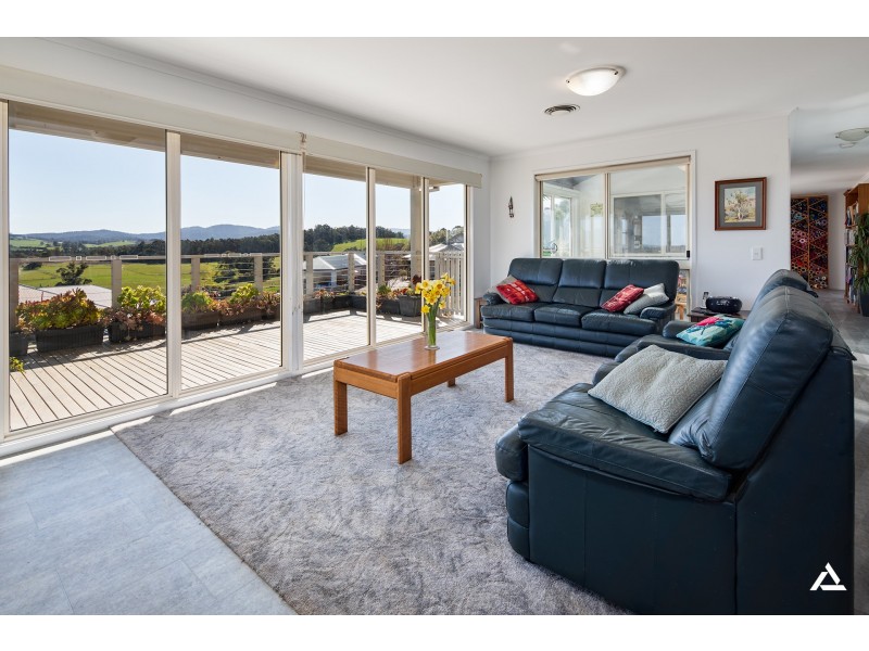 6 Kenneth Court, Neerim South VIC 3831