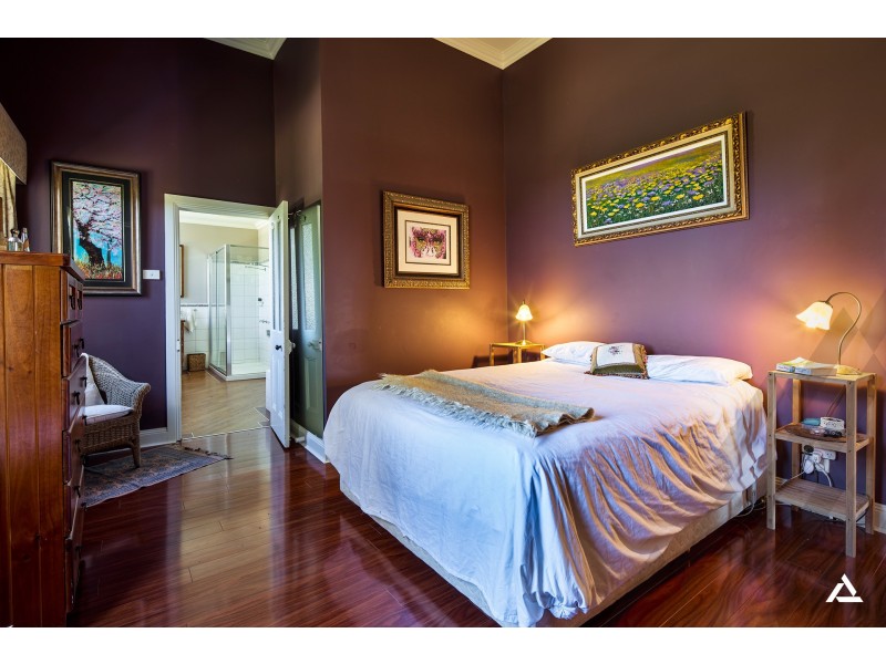 1020 Jacksons Track, Jindivick VIC 3818