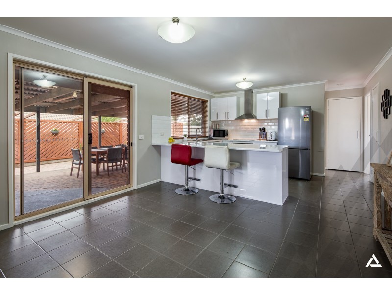 17 Helen Street, Drouin VIC 3818