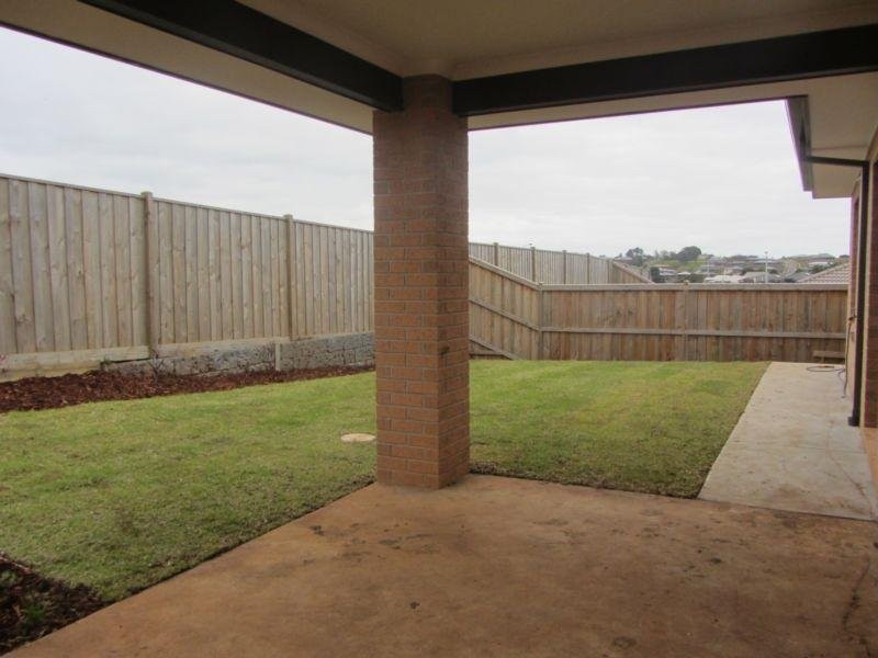 10 Skyline Drive, Warragul VIC 3820