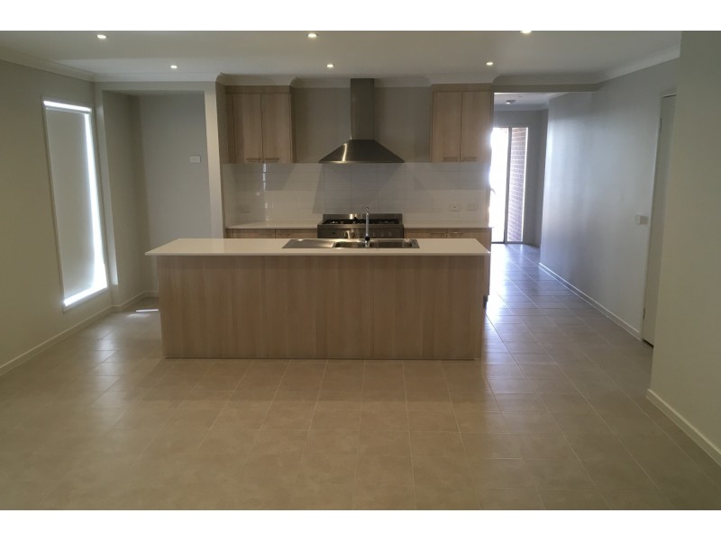 5 Cumberland Avenue, Warragul VIC 3820