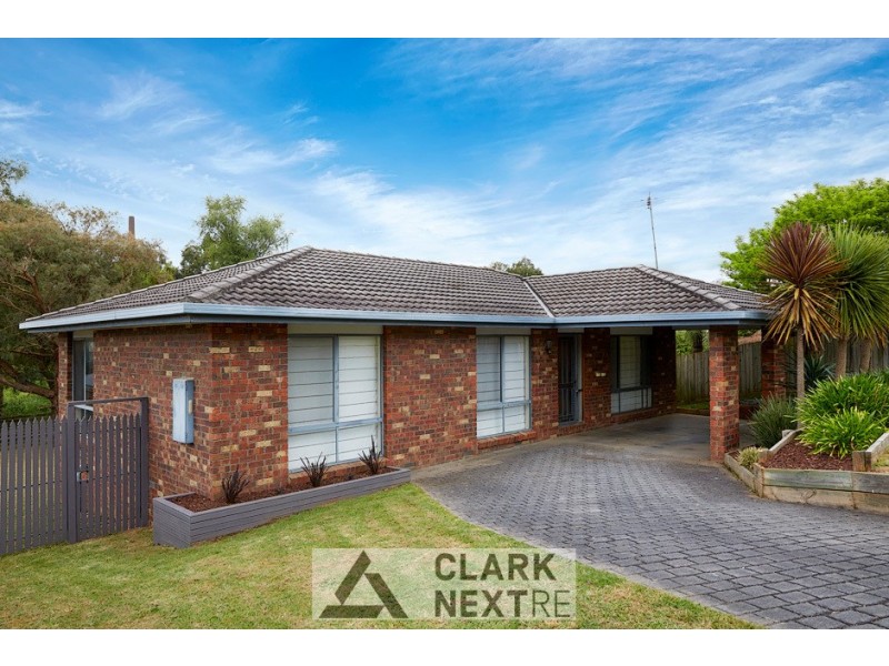 13 Hayes Drive, Warragul VIC 3820