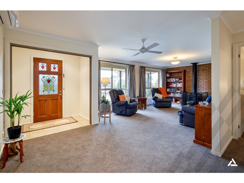 12 Bright Court, Drouin VIC 3818