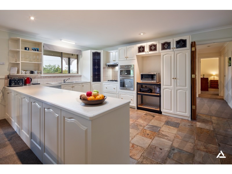 12 Bright Court, Drouin VIC 3818