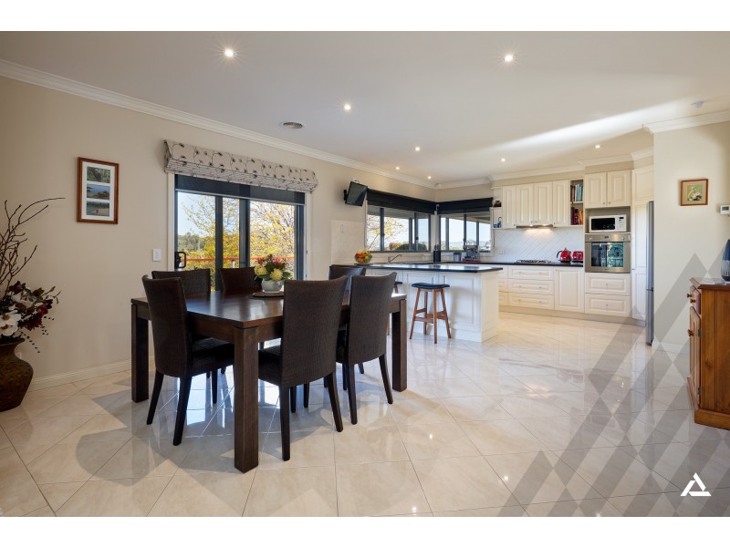 1 Deakin Court, Warragul VIC 3820