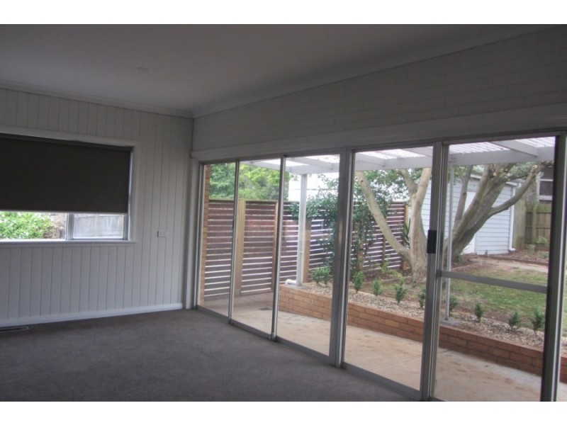 67 Main South Road, Drouin VIC 3818