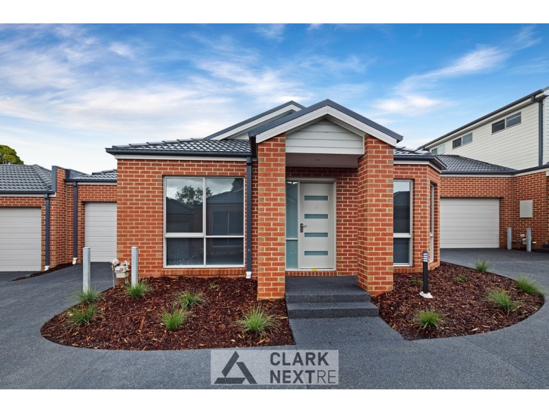 4/4 Hearn Street, Drouin VIC 3818