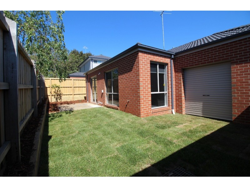 4/4 Hearn Street, Drouin VIC 3818