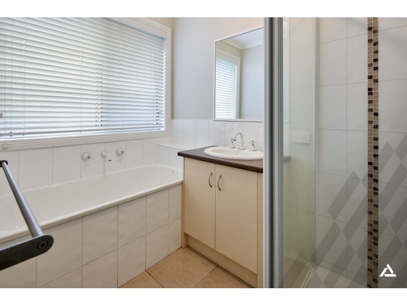 18 Richie Court, Drouin VIC 3818