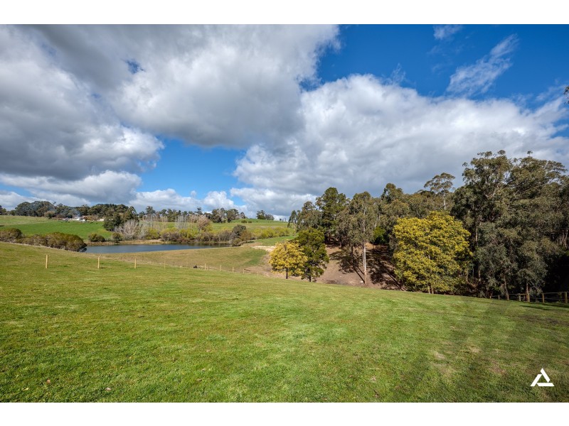 2/935 Brandy Creek Road, Rokeby VIC 3821