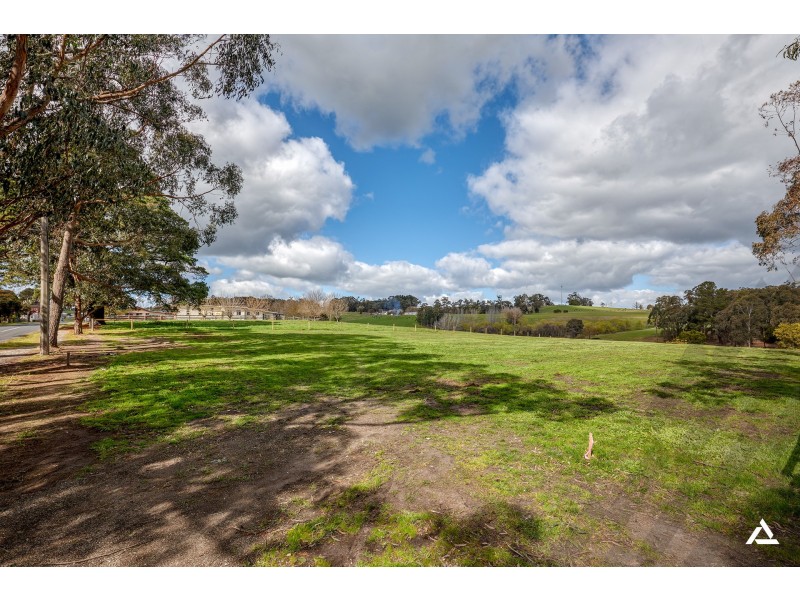 2/935 Brandy Creek Road, Rokeby VIC 3821