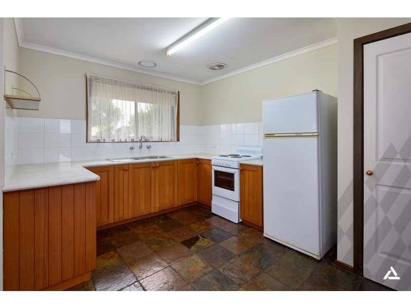 2/9 Archibald Crescent, Warragul VIC 3820