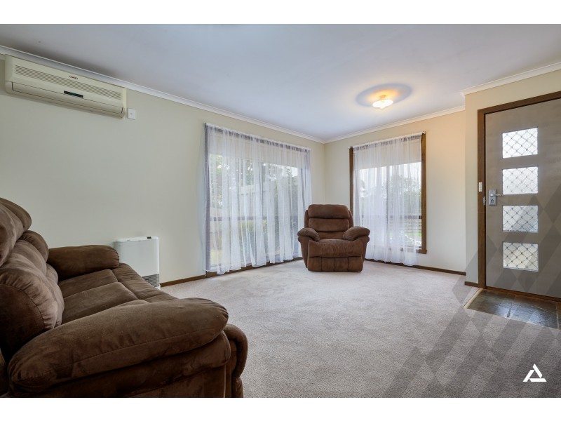 2/9 Archibald Crescent, Warragul VIC 3820