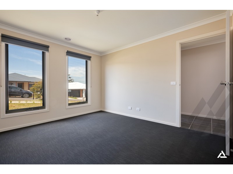 22 Redleaf Avenue, Warragul VIC 3820