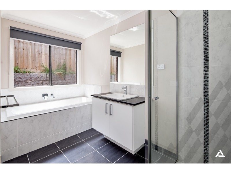 22 Redleaf Avenue, Warragul VIC 3820