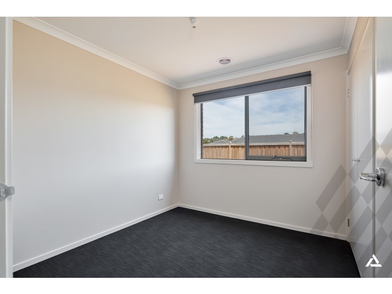 22 Redleaf Avenue, Warragul VIC 3820